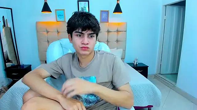Tommy18__ from StripChat
