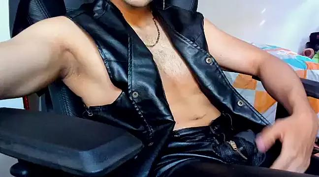 Tommy_Bred from StripChat
