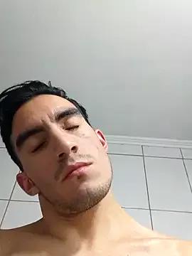 TommyMomentum from StripChat