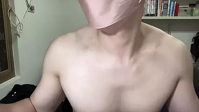 tomtom_henry from StripChat