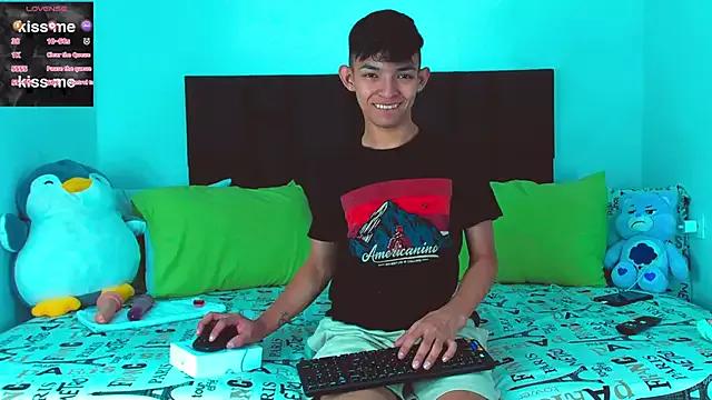 Tonny_twink_ from StripChat