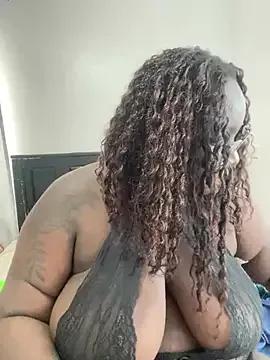 Toomuch_Squirt from StripChat