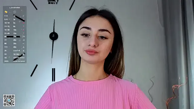 TovaNicometo from StripChat is Freechat