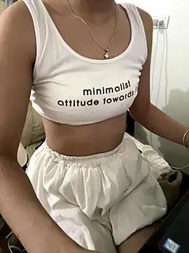 tran_my from StripChat is Freechat