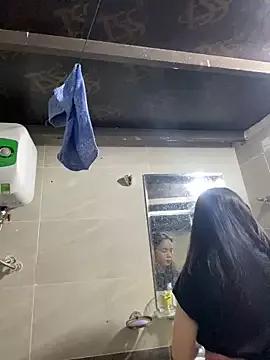 TrangPm20xx from StripChat is Freechat