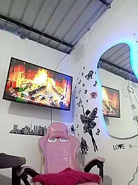 Try our streaming cams variety and talk on a personal level with our adorable girls streamers, showing off their bountiful shapes and dildos.