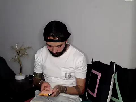 transgenderboy from StripChat is Freechat
