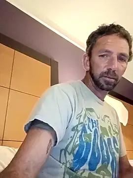 Treemandude from StripChat is Freechat