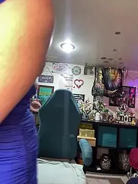 Try our streaming cams variety and talk on a personal level with our adorable girls streamers, showing off their bountiful shapes and dildos.