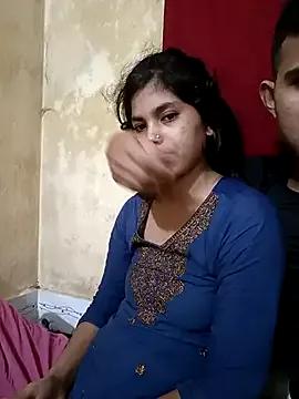 Trending_couple_1 from StripChat is Freechat