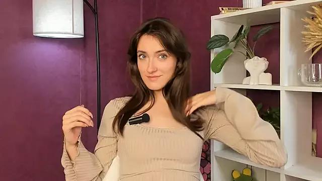 TrishAbIe from StripChat is Freechat