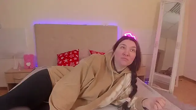 TrishaDarks from StripChat is Freechat