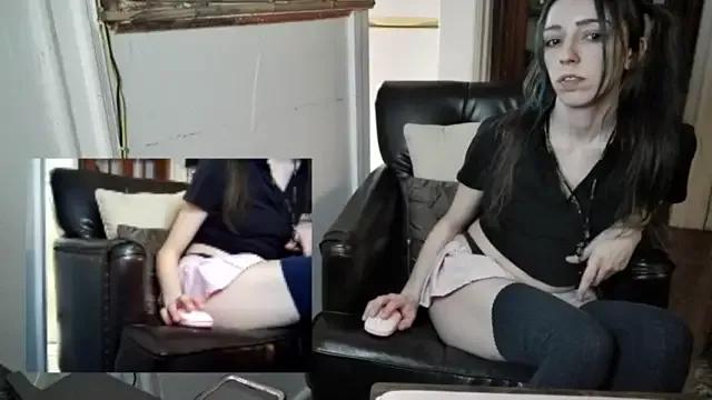 Trixyrose from StripChat