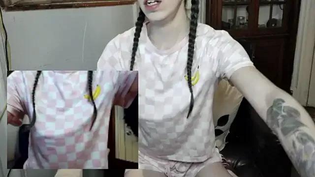 Trixyrose from StripChat