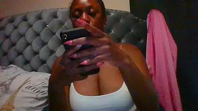 TrueeFantasee from StripChat