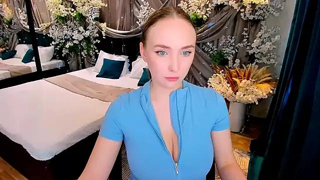 TrueReincarnation from StripChat is Freechat