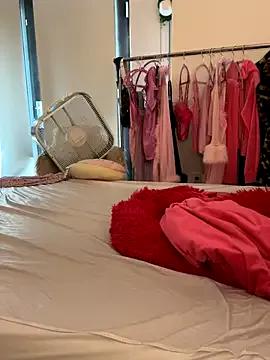 Tu_GataLinda from StripChat is Freechat