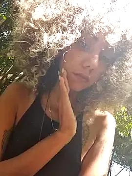 tucurly_latina from StripChat