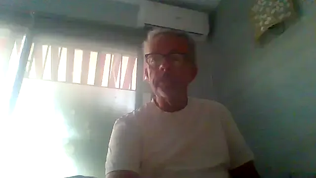 tuggy59 on StripChat 