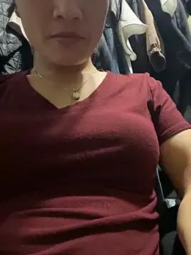 tuyyei_gjg from StripChat