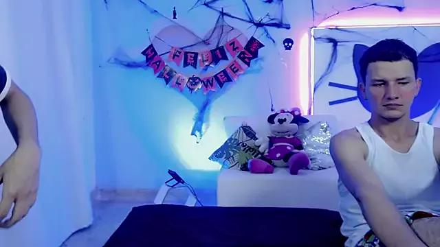 Twinks_boys_s from StripChat is Freechat