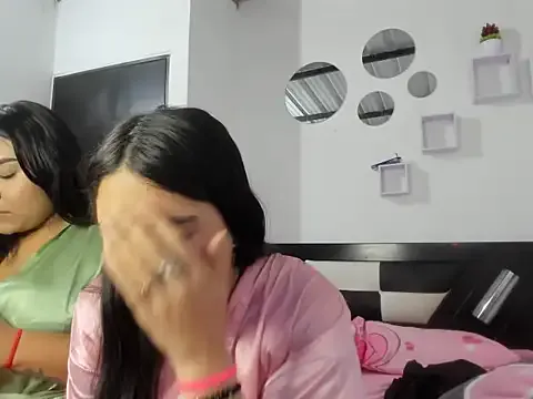 Twodirtyteens18 from StripChat is Freechat