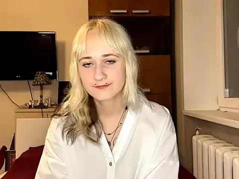 Try our streaming cams variety and talk on a personal level with our adorable girls streamers, showing off their bountiful shapes and dildos.