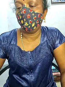 umashreetamil from StripChat is Freechat