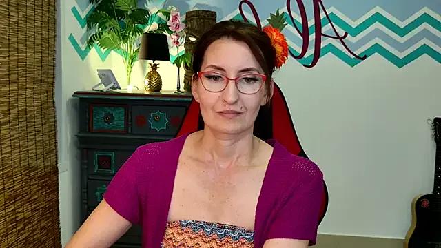 Try our streaming cams variety and talk on a personal level with our adorable girls streamers, showing off their bountiful shapes and dildos.