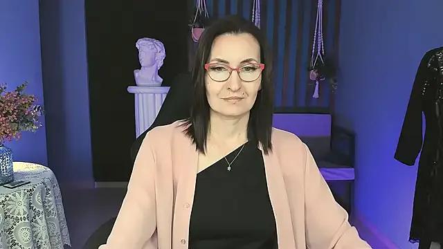 UnaTerra from StripChat is Freechat