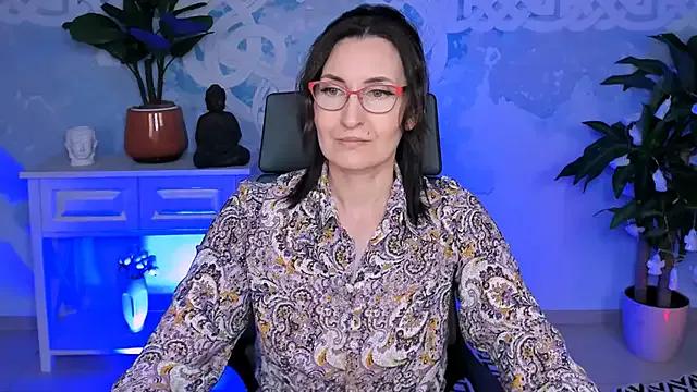 UnaTerra from StripChat is Freechat