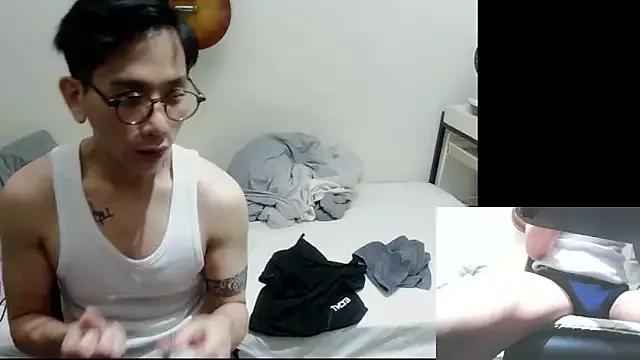UndreamtM from StripChat is Freechat