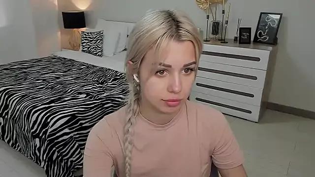 Try our streaming cams variety and talk on a personal level with our adorable girls streamers, showing off their bountiful shapes and dildos.