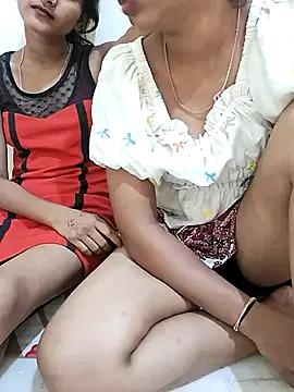 Unique_Lesbo from StripChat is Freechat