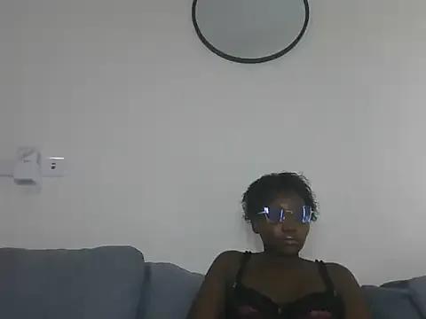 uniquebarbieprincess from StripChat is Freechat