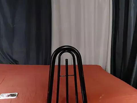 Ur_latinahotpaprika from StripChat is Freechat