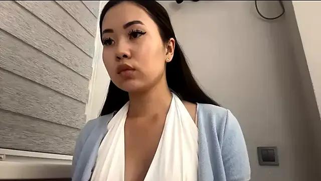 Ur_neighbor_Kira from StripChat is Freechat