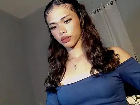 Urcurlydiva from StripChat