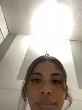 Urcurlydiva from StripChat