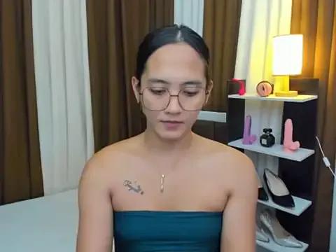 URHottestAngel from StripChat is Freechat