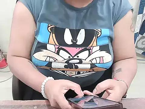 urjiya from StripChat is Freechat