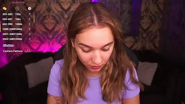 UrMuseOn from StripChat