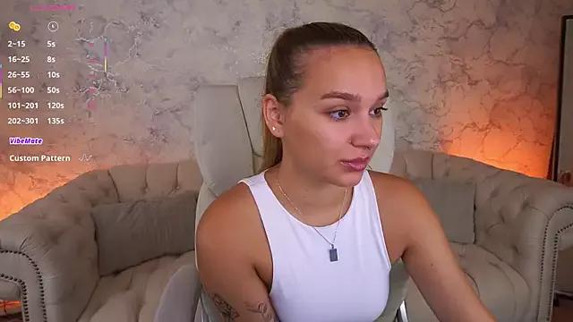 UrMuseOn from StripChat is Freechat