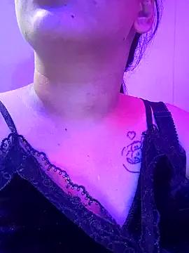 vadapavgirl from StripChat is Freechat