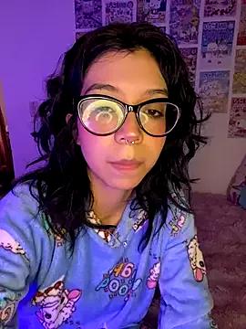 Valen-Foxx from StripChat is Freechat