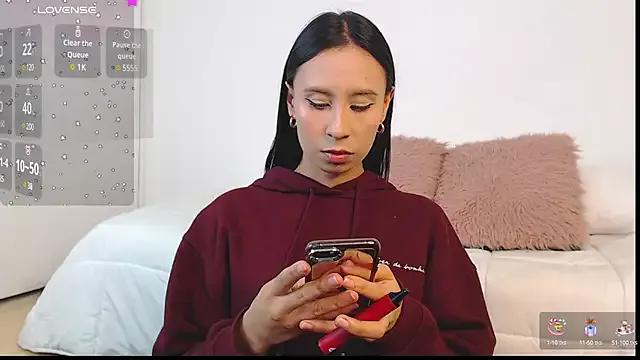 Valen_ross_ from StripChat is Freechat