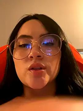 VALENORTIZ7 from StripChat is Freechat