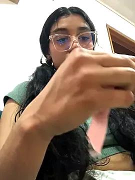 ValentiinaCruz from StripChat is Freechat