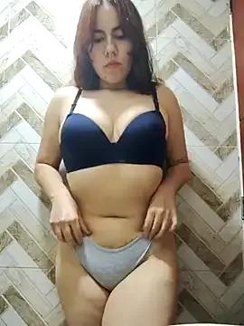 Valentina-Sexyy from StripChat is Freechat