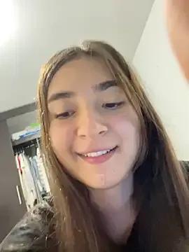 Valentina_ro from StripChat is Freechat